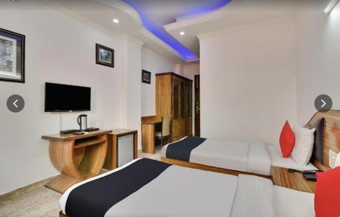 Tjs Royal Hotel Delhi  Dış mekan fotoğraf