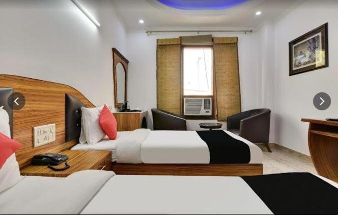 Tjs Royal Hotel Delhi  Dış mekan fotoğraf