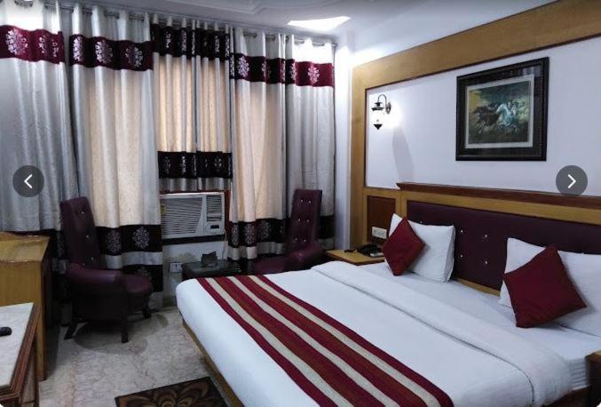 Tjs Royal Hotel Delhi  Dış mekan fotoğraf